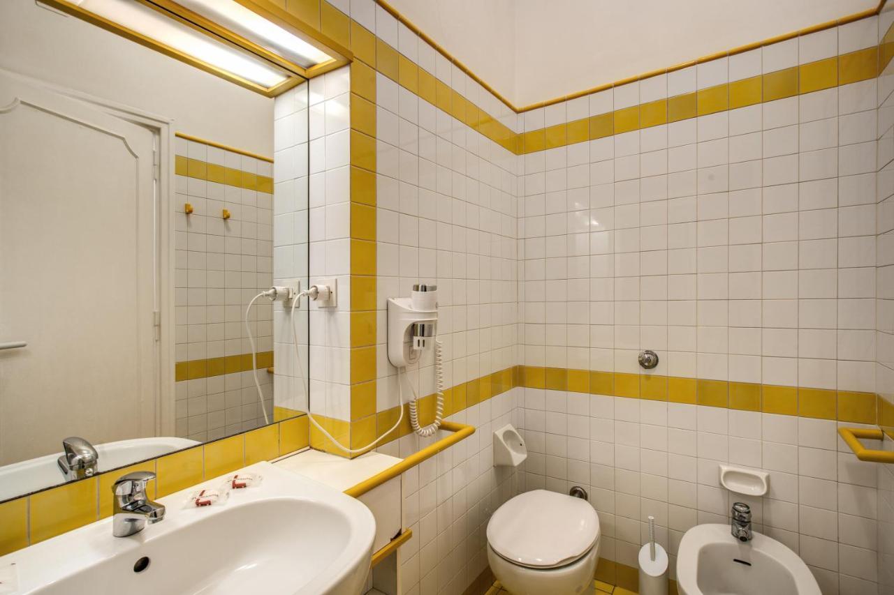 Family Room In Via Del Corso Central Roma Ngoại thất bức ảnh